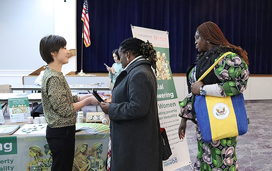 FE62 is designed for the exploration of financial knowledge, with the loop corridor making up the mobile game path.